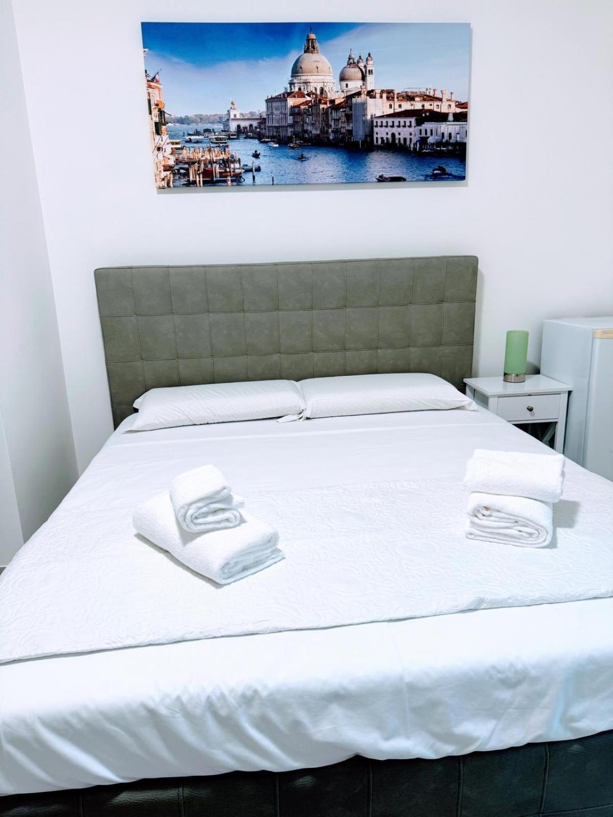 Apartments Mestre Luaran gambar